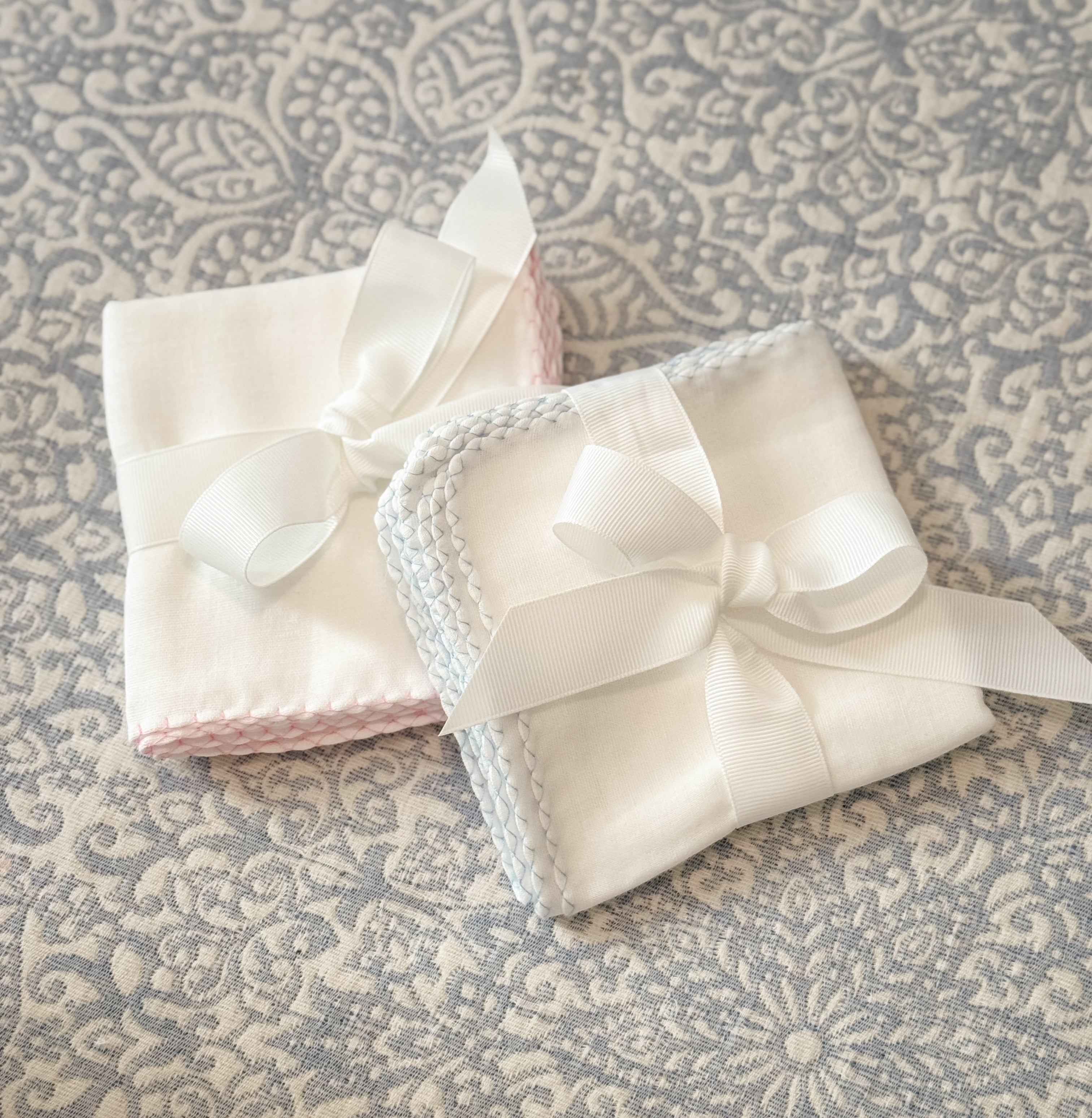 Luxury Mummy & Baby Gift Box – Wooden Rattle, Smocked Onesie & Rose Lavender Soak